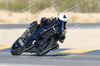 media/Jan-14-2024-SoCal Trackdays (Sun) [[2e55ec21a6]]/Turn 6 (125pm)/